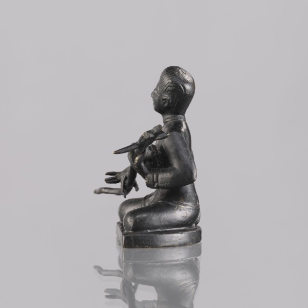 Musician figurine, art of Southeast Asia, Southeast Asia culture, musicians, 1st half of the 20th