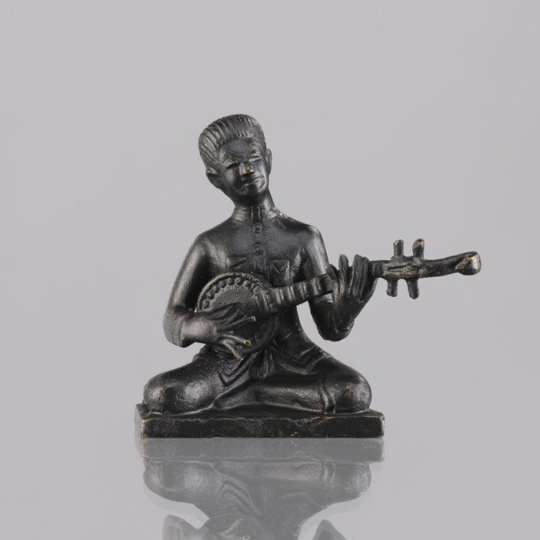Musician figurine, art of Southeast Asia, Southeast Asia culture, musicians, 1st half of the 20th