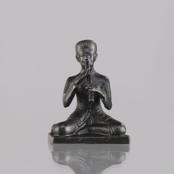 Musician figurine, art of Southeast Asia, Southeast Asia culture, musicians, 1st half of the 20th