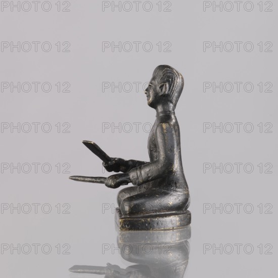 Musician figurine, Southeast Asia culture, musicians, musical instruments, 1st half of the 20th