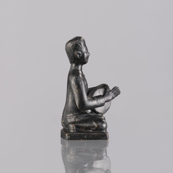 Musician figurine, art of Southeast Asia, Southeast Asia culture, musicians, 1st half of the 20th