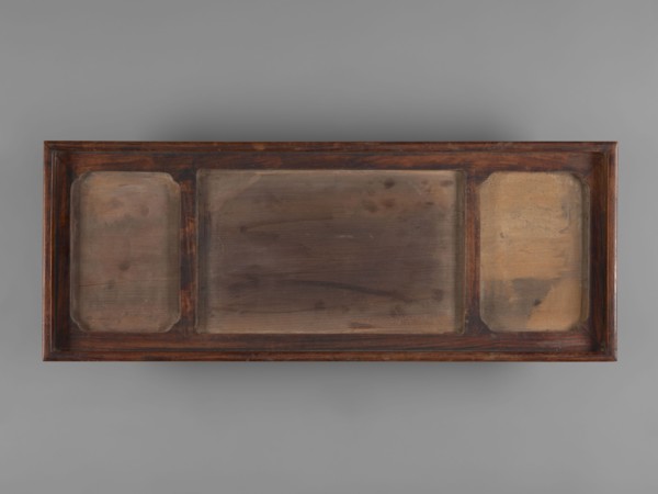 Tray with three rectangular plaques. Porcelain covered with celadon glaze. Chinese; celadons,