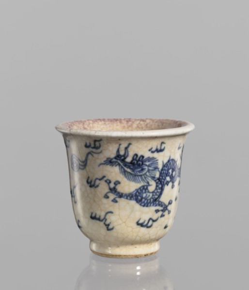 Bowl, Chinese, blue-and-white porcelain bowl with a rolled edge and small foot. Crackled glaze