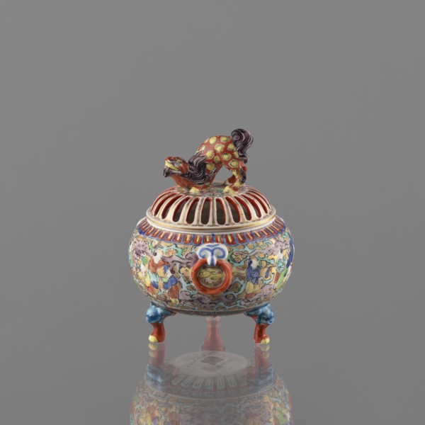 Incense burner with lid, Kutani, figurative scenes, Japanese art, Japanese culture, three-legged