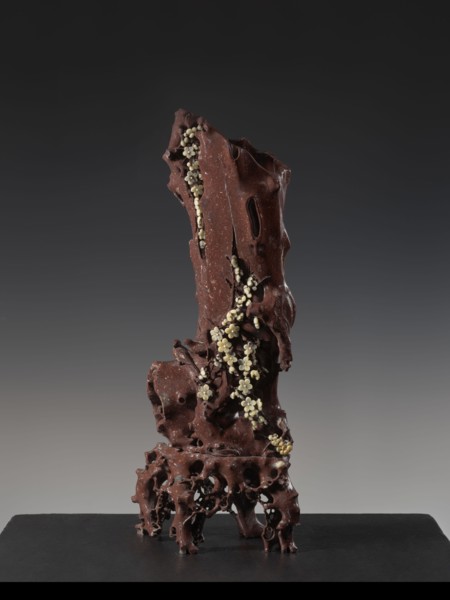 Vase on base, Chinese art, Chinese culture, Qing 1644–1911, huaniao style, plum trees, birds and