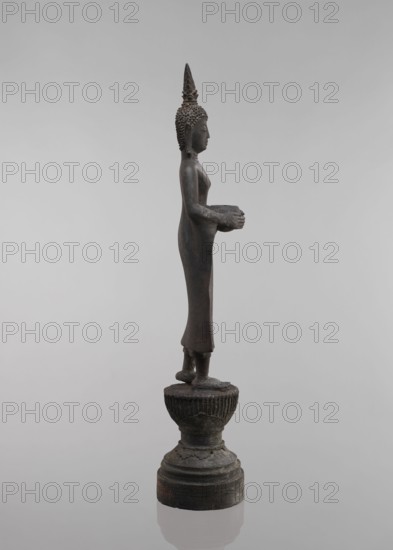 Buddha, lotus throne iconography, art of Southeast Asia, Buddha iconography, bowls, Buddhist art,