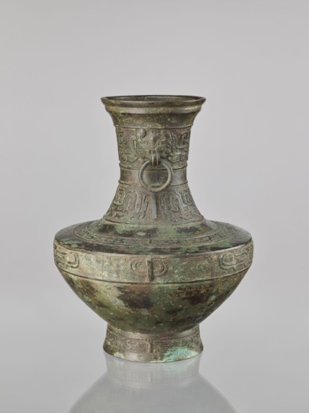 Hu-type vessel, Chinese, ceremonial/ritual vessel, Qing dynasty 1644–1911, possibly 19th century,