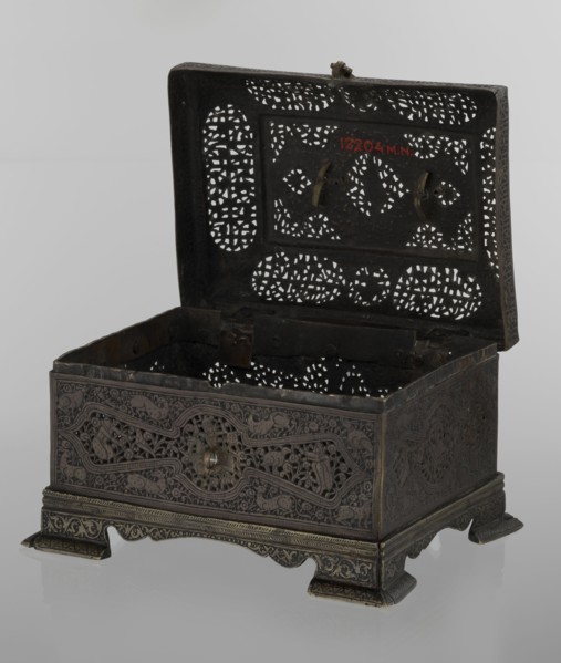 Box; Persian Qajar dynasty, 19th century; Iran. Rectangular box on four feet with lid and top