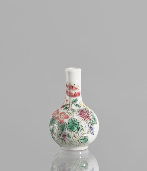 Bottle, repossession Krakow, ceramics; a very small ovoid bottle with a long, thin, straight neck.