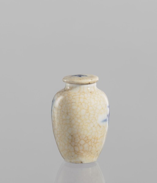 Flask - snuffbox with stopper, ceramics, Chinese, Chinese art, figural scenes, blue and white