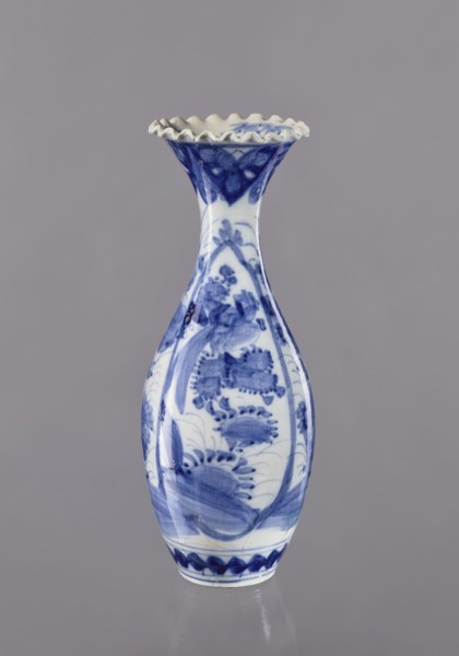 Vase, ceramics; blue-and-white porcelain; Japanese, 19th/20th century; Japanese art; plant ornament