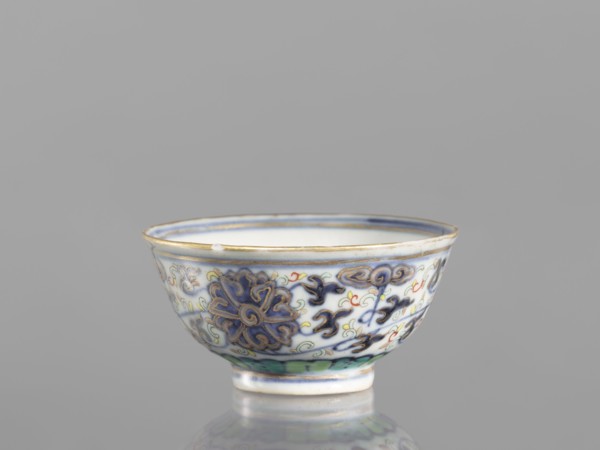 Bowl, 19th century, China; Qing dynasty 1644–1911; colored porcelain vessel with plant and floral