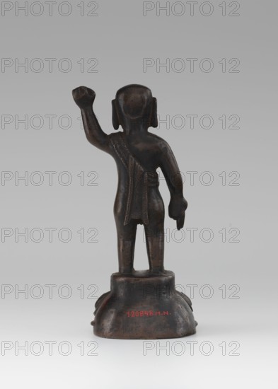 Young Buddha, unknown sculptor, gift, repossession Krakow, Buddha iconography, figurine on lotus