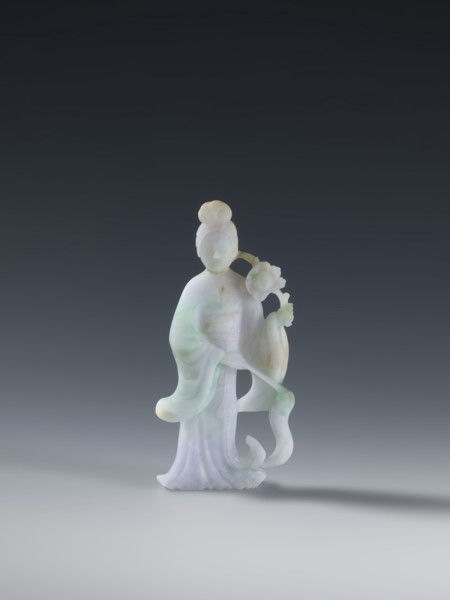 Taoist goddess?;, Chinese; Qing dynasty 1644–1911; Taoism; flowers iconography; scepter; green-pink