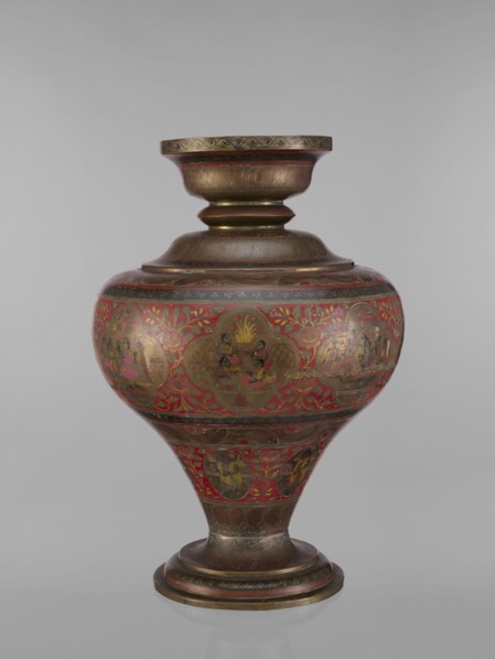 Vase. Vase with a bulging, flattened belly, tapering towards the bottom; with a wide spout and a