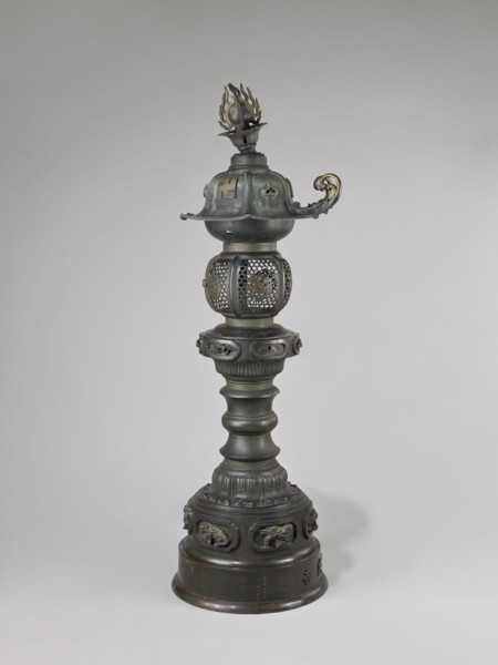 Temple lantern, Japanese, Edo period 1603–1868, Man'en 1860–1861. Bronze lantern featuring dragons,