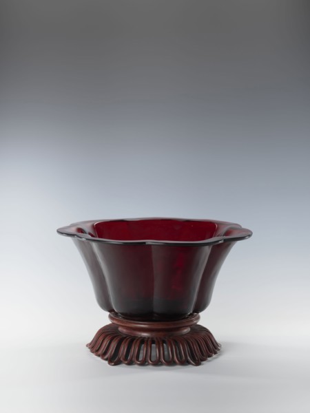 Bowl on base, bowl, Chinese art, Chinese culture, Qianlong style, Qing 1644–1911, Each segment