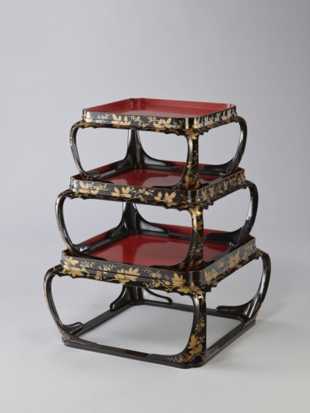 Set of three trays on legs kakeban. Japanese, Edo period early 19th century. Low tables,