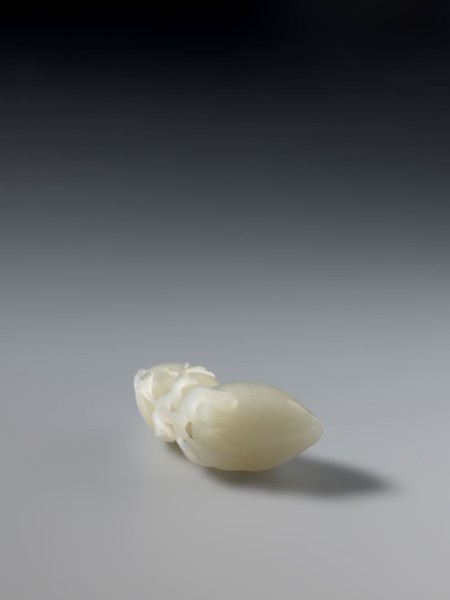 Paperweight — peaches; maker, Chinese; Chinese art; peaches iconography; Qianlong 1736–1795;