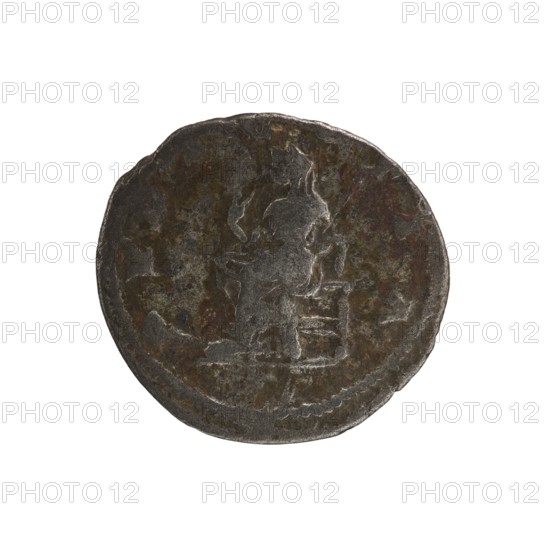 Denarius, Elagabalus reign 218–222 CE. Obverse: IVLIAMAESAAVG — Draped bust of Julia Maesa facing