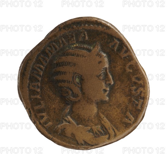Sestertius depicting Julia Mamaea ca. 180–235 and Alexander Severus 208–235; Roman emperor 222–235.