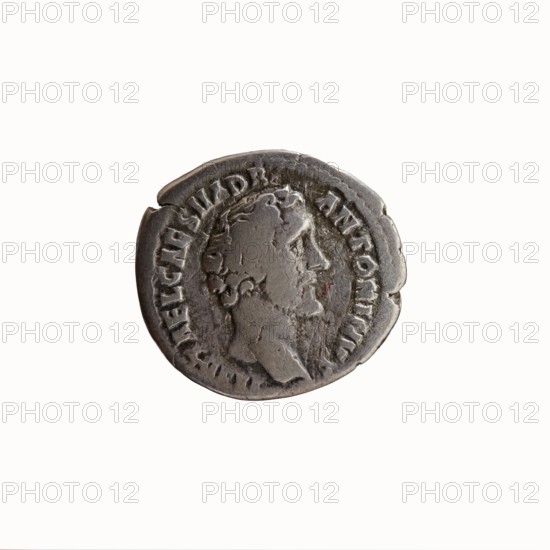 Denarius, Antoninus Pius 86–161; Roman emperor 138–161. Obverse: Head of Antoninus Pius uncovered