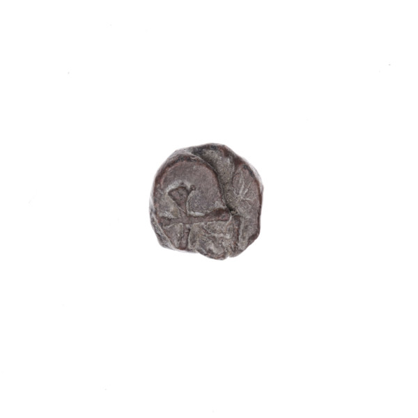 Fragment of a double-sided Drohiczyn seal. On one side, a cross with one arm ending in a triangle