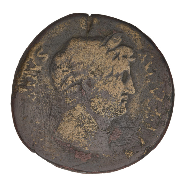 sestertius of Hadrian (76–138 CE; Roman emperor 117–138). Obverse: head of Hadrian with laurel