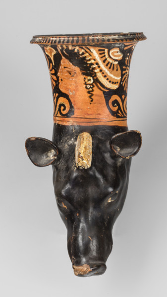 Red-figure rhyton in the shape of a boar's head, Stoke-on-Trent Group (c. 300 BC), boar