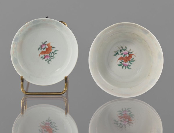 Bowl with a lid; Chinese colored porcelain, Qing dynasty (Qianlong period/style, 1736–1795);