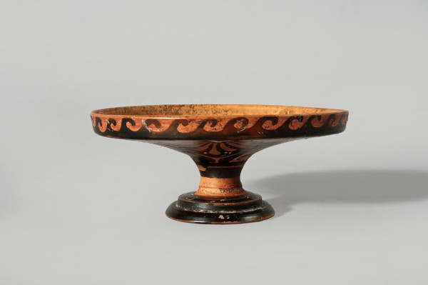 Lekanis lid, author, 1st half of the 5th century BC, Greater Greece, vessel, height 8 cm, diameter