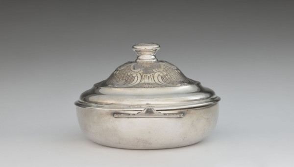 Écuelle by Louis I Dulaurier, goldsmith; tableware element. Body in the form of a smooth, circular