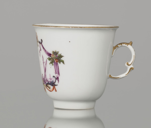 Tall chalice cup; Koenigliche Porzellain Fabrique, Meissen (1710–1763), manufacturer; ca. 1750;