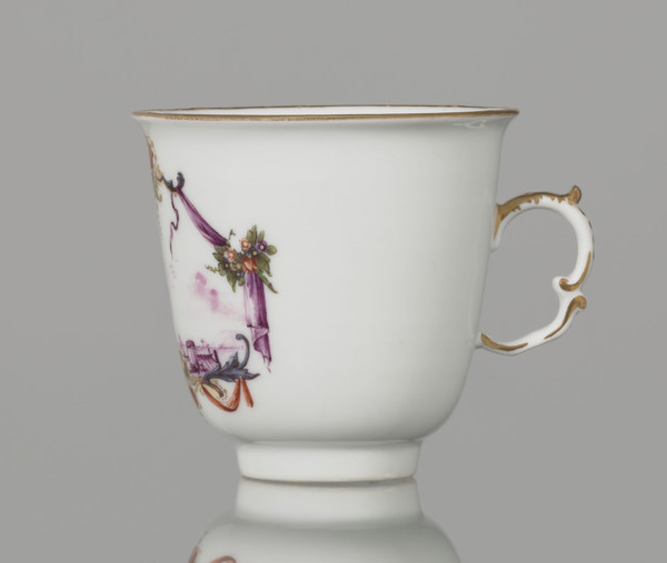 Tall chalice cup; Koenigliche Porzellain Fabrique, Meissen (1710–1763), manufacturer; ca. 1750;