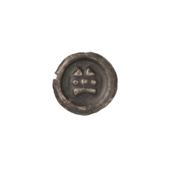 Denarius - bracteate, gate topped with three pillars topped with balls; a cross under the gate