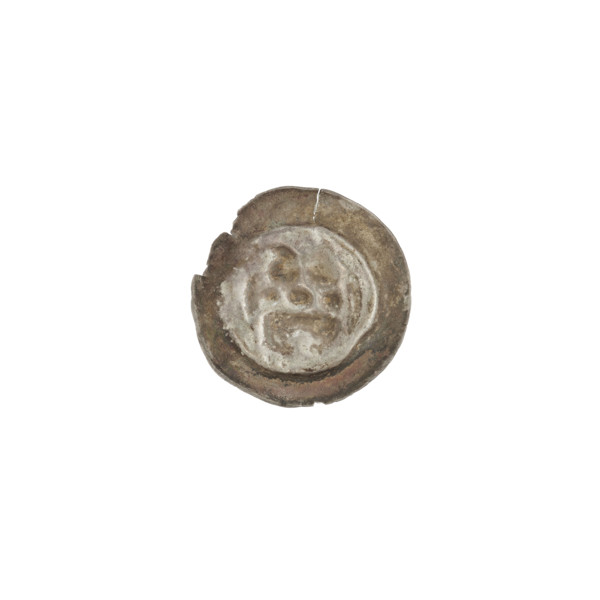 Denarius-bracteate, Gate II (iconographic). Depicts a gate topped with three pillars each capped by