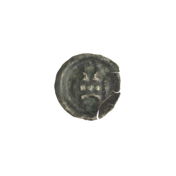 Denarius - bracteate, gate topped with three pillars topped with balls; illegible sign under the