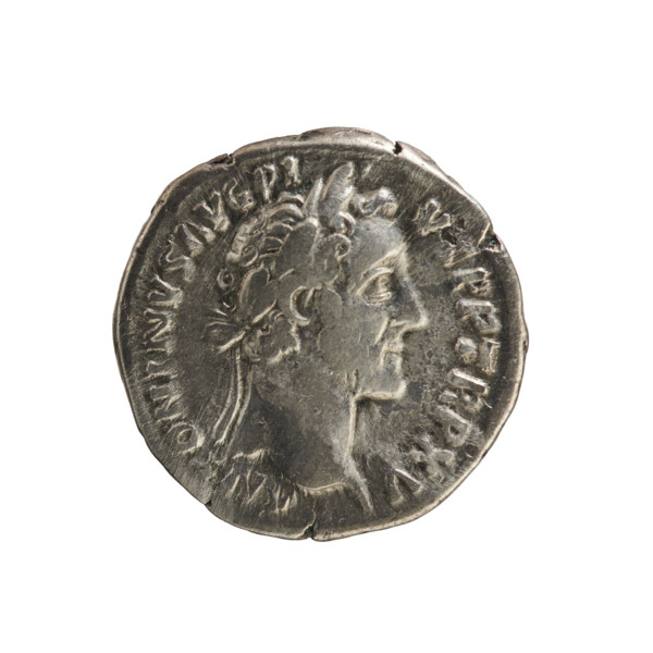 Denarius of Antoninus Pius (86–161; Roman emperor 138–161). Silver coin, weight 3.24 g, axis 180°.