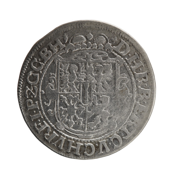 Obv. Bust turned to the right in decorative armor girded with a sash. In the right hand a sceptre,