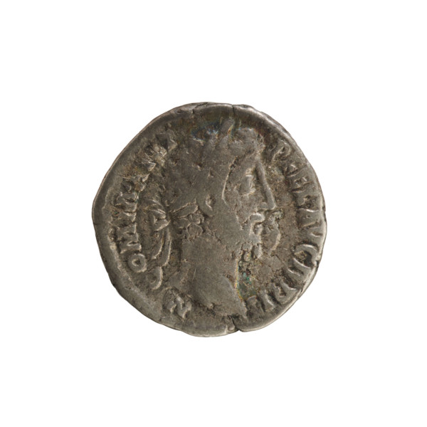 Denarius of Commodus (reigned 177–192 AD). Obverse: Laureate head of the emperor right; legend M