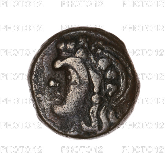 Bronze coin, Pantikapaion; obv.: head of a beardless satyr in an ivy wreath facing left; rev.: lion