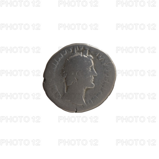 Denarius, Antoninus Pius (86–161; Roman emperor 138–161), issuer: emperor in toga. Obverse: head of