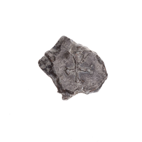Fragment of a double-sided Drohiczyn seal. On one side, a cross with one arm ending in a triangle