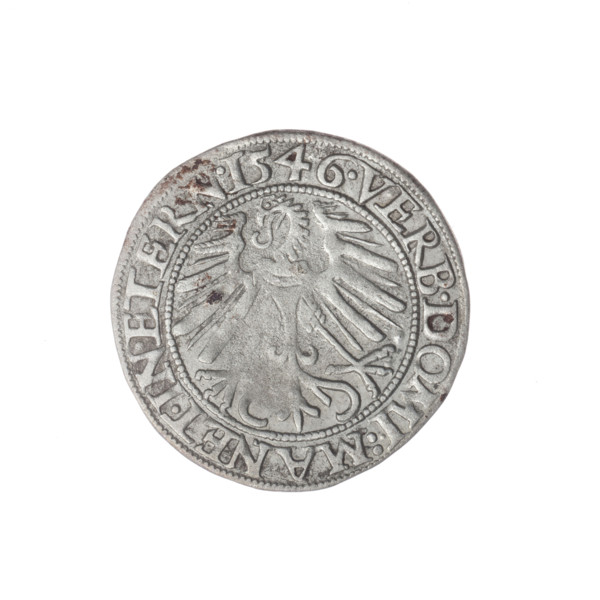 Male bust in armour turned right with a beard and sideburns; obverse rim between pearly borders