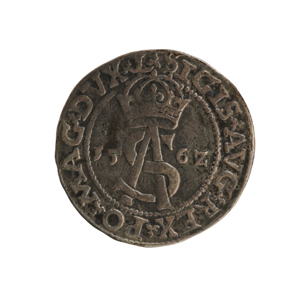 Obverse: Under the crown a tied monogram composed of the letters SA, on the sides the year: 15 -