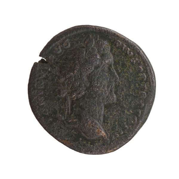 Sestertius, Antoninus Pius (86–161; Roman emperor 138–161), obverse: head of the emperor in a