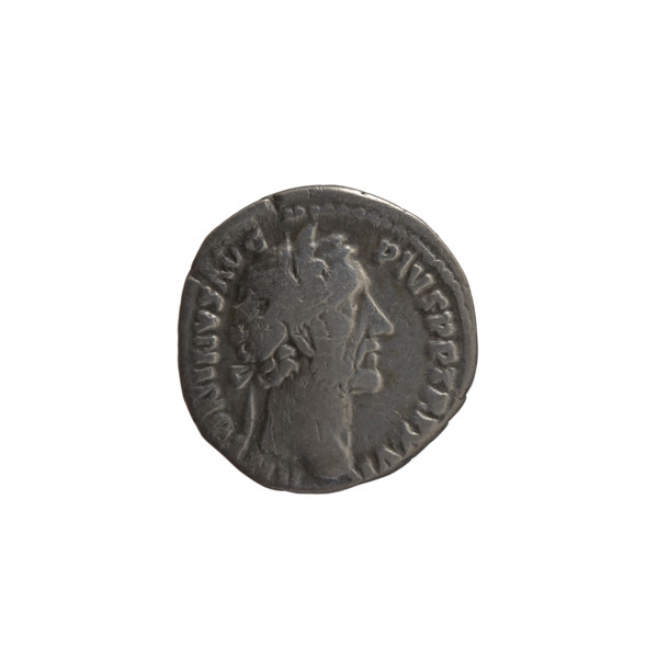 Denarius of Antoninus Pius (86–161; Roman emperor 138–161), issued 152–153. Obverse: head of