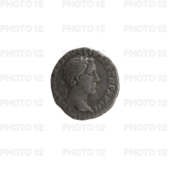 Denarius of Antoninus Pius (86–161; Roman emperor 138–161). Obverse: head of Antoninus Pius in a