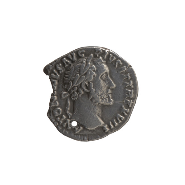Denarius (with a hole), Antoninus Pius (86–161; Roman emperor 138–161), issuer: Antoninus Pius.