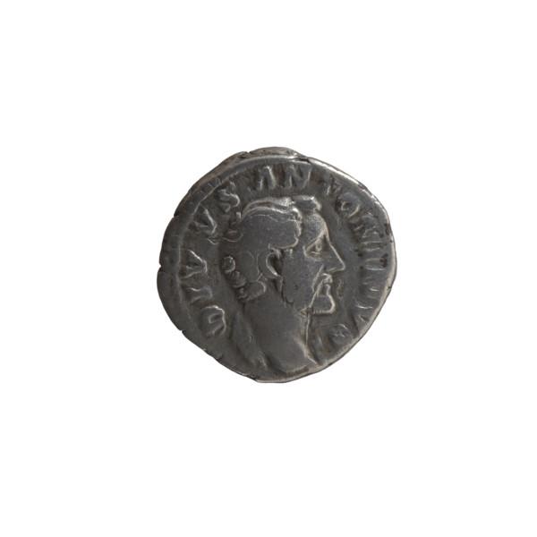 Denarius, posthumous issues: Antoninus Pius (86–161; Roman emperor 138–161), Lucius Verus (130–169;